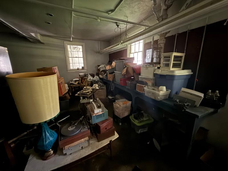Sale Photo Thumbnail #36