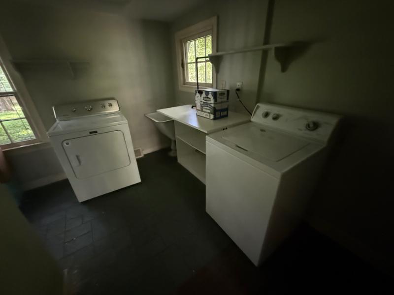 Sale Photo Thumbnail #33