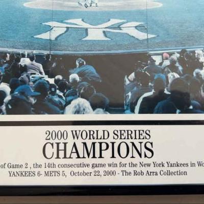 Framed Panoramic View Of 2000 World Series Yankee ￼Champions