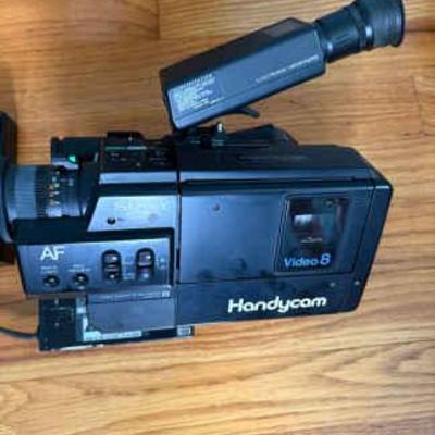 Sony HandyCam Video 8 CCD-V3