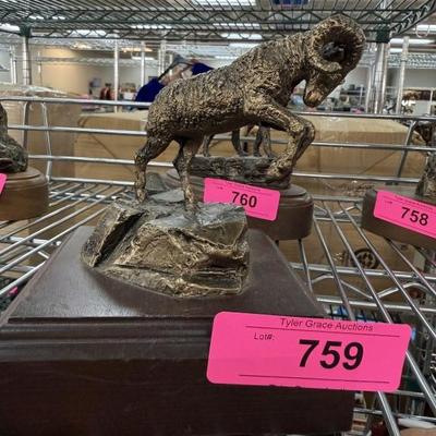 Sale Photo Thumbnail #319