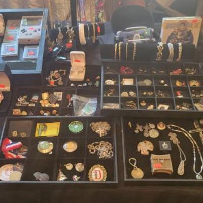 Sale Photo Thumbnail #13: Small Table - Jewelry - GD Box Sets - Cameras 