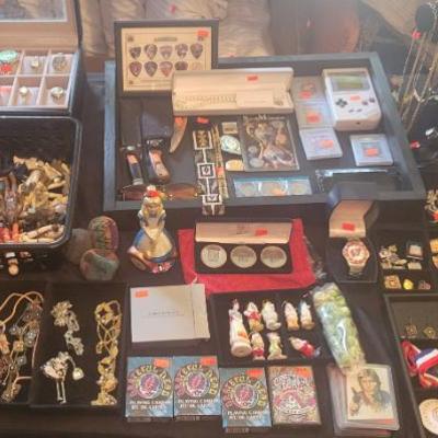 Sale Photo Thumbnail #12: Small Table - Jewelry - Star Wars Figures - Game Boy - and More 