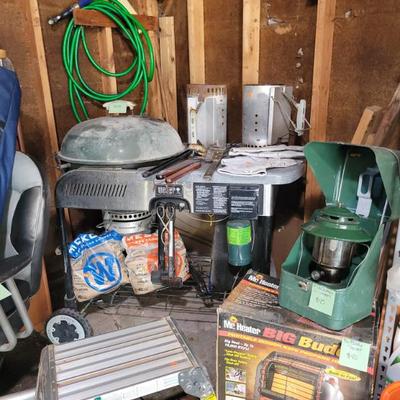 Sale Photo Thumbnail #237: Weber Gril - 70's Coleman Lantern and Big Buddy in Box
