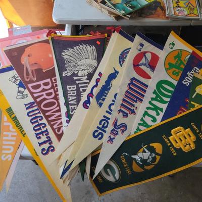 Sale Photo Thumbnail #253: Pennants 