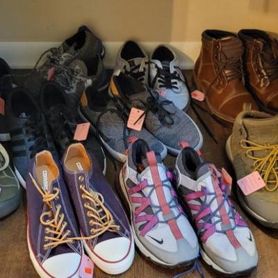 Sale Photo Thumbnail #22: Shoes Size 9+ Mens