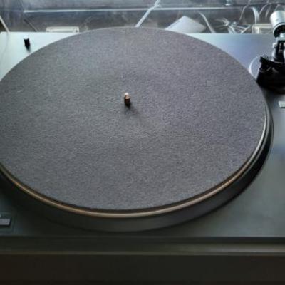 Sale Photo Thumbnail #52: Micro Seiki Turntable 