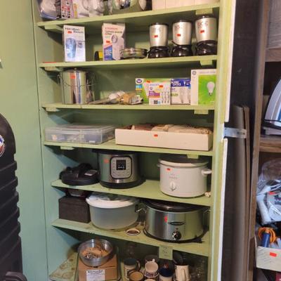 Sale Photo Thumbnail #192: Kitchen Overflow 