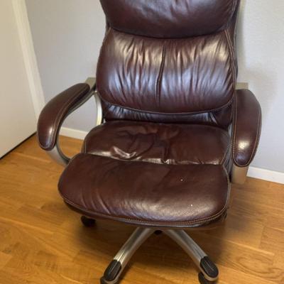 High Back Puffy Brown Office Chair 