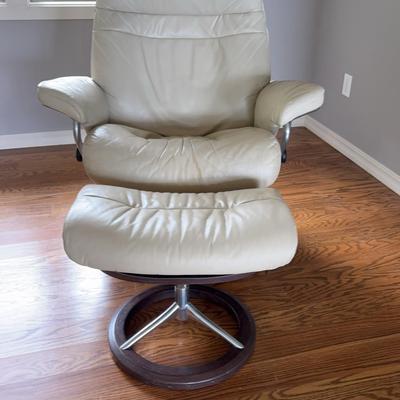 Stressless® White Leather Chair & Footrest 36" 