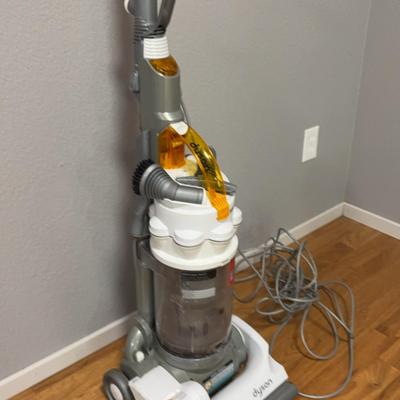 Dyson dc 14 Vacuum 