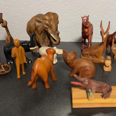Wood Safari & Desert Animal Figurines 