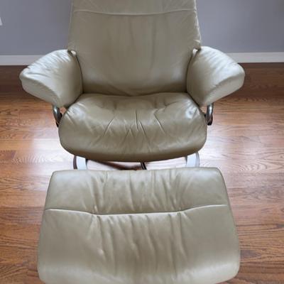 Stressless® White Leather Chair And Footrest 33"
