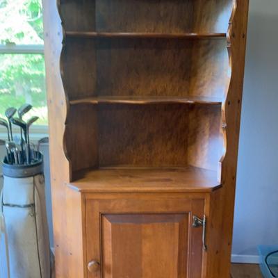 Colonial Style Corner Hutch