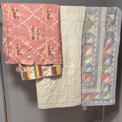 Fieldcrest Flower Basket Bedspread/Quilted Blanket 