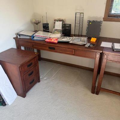 Sale Photo Thumbnail #27: Writing table desk