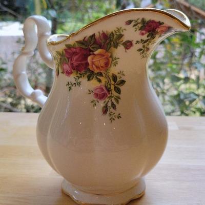Royal Albert Old Country Roses Pitcher