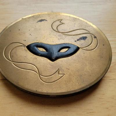 1940s Dorothy Gray Savior Faire Masquerade Compact