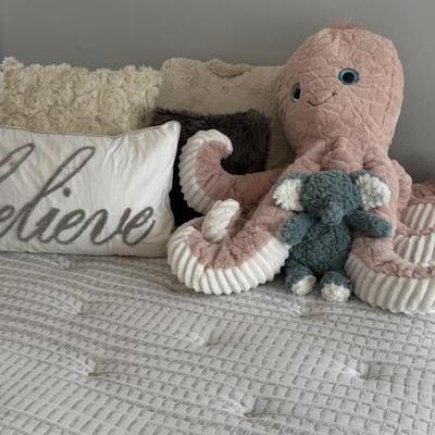 Sale Photo Thumbnail #129