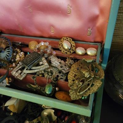 Sale Photo Thumbnail #151