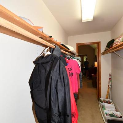386 bedroom b
