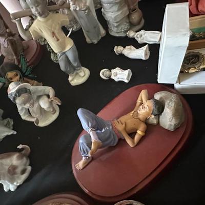 Sale Photo Thumbnail #186