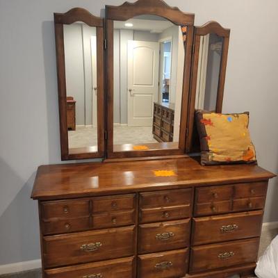 Sale Photo Thumbnail #261