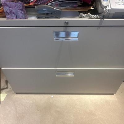 Lateral metal locking file cabinet 