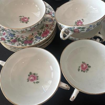 Staffordshire fine bone china (England)