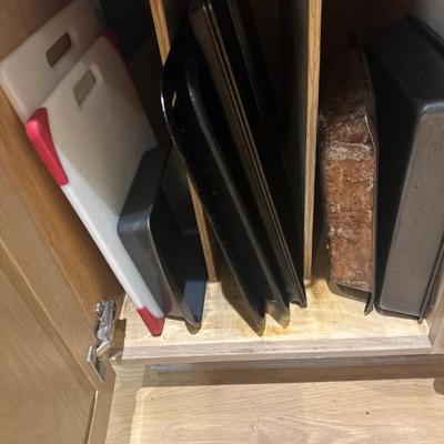 Baking pans