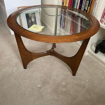 Mid Century Round End Table With Glass Top