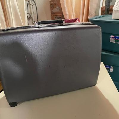 Vintage American Tourister Hard shell Suitcase