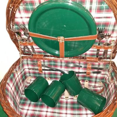 Picknic basket