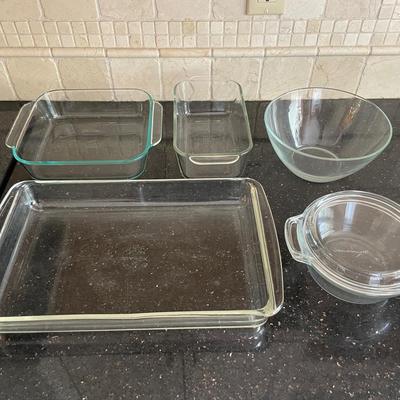 Lot Of Glass Baking Dishes And Bowl