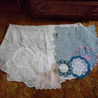 Lot Of Vintage Cocheted And Lace Linens