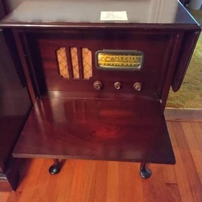 Working Vintage Transoceanic Radio With Cabinet