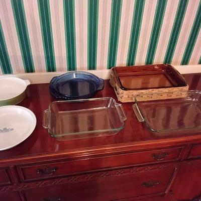 Lot Of Baking Dishes 