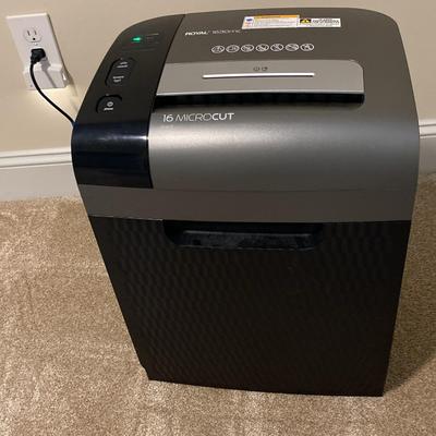 Royal 1630 MicroCut Shredder