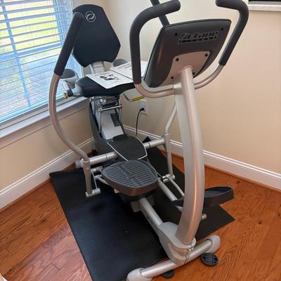 Octane Fitness xRide Recumbent Elliptical 