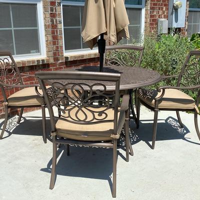 Patio Set with Umbrella and Stand