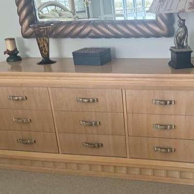 Thomasville Furniture Large 9-Drawer Blonde Wood Dresser