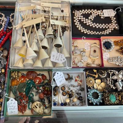 Sale Photo Thumbnail #45