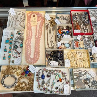 Sale Photo Thumbnail #37