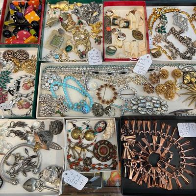 Sale Photo Thumbnail #49