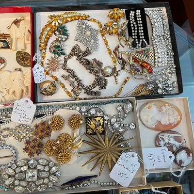 Sale Photo Thumbnail #57