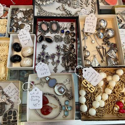 Sale Photo Thumbnail #40