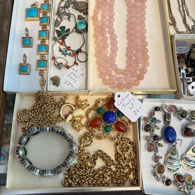 Sale Photo Thumbnail #34