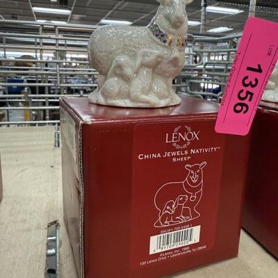 Sale Photo Thumbnail #429