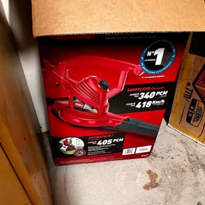 Sale Photo Thumbnail #148