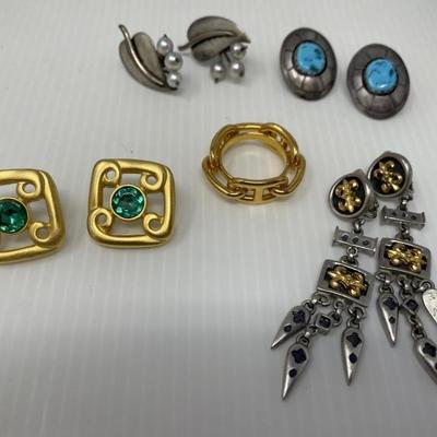 Sale Photo Thumbnail #332